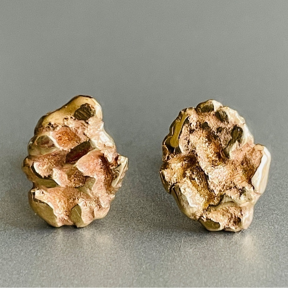 14K Solid Gold Nugget Textured Stud Earrings